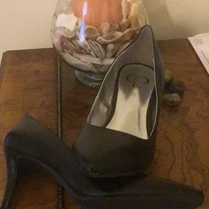 Black heels Macy’s never worn